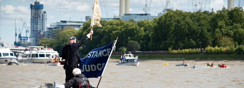 Umpire and race boats